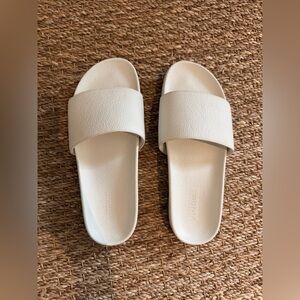 Vince White Leather Slip On Casual Sandals